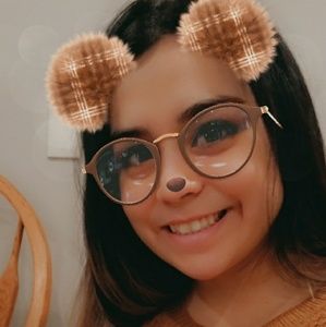 Meet your Posher, Yolanda